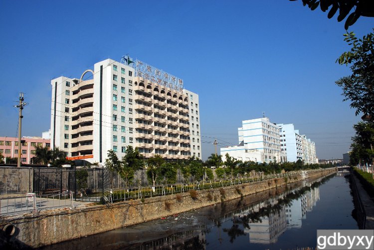 中考三百多分能上什么學(xué)校 推薦廣州市白云工商技師學(xué)院